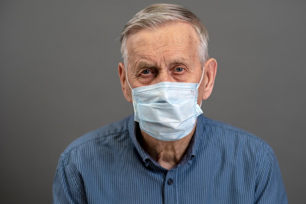 senior with mask